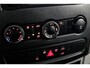 Volkswagen Crafter 2.0 TDI L2H2 | Airconditioning | Cruise control | Parkeersensoren | Trekhaak