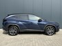 Hyundai Tucson 1.6 T-GDI HEV Premium / Leder / 360 Camera / Stoel- & Stuurverwarming / Stoelverkoeling / Navigatie / Adaptive Cruise Control / Climate Control / Snel Leverbaar! /