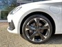 CUPRA Leon 1.4 e-Hybrid DSG Performance 204 PK / Panorama dak / Sport stoelen / 18'' LMV / Stoel verwarming / Achteruitrij camera / Carplay