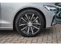 Volvo V60 2.0 T6 Plug-in hybrid AWD Plus Dark | 2000 kg trekgewicht | Elektrische stoelen met geheugen | Harman/Kardon Audio | Stoel & Stuurverwarming | Dodehoeksensoren | adaptieve cruise controle |