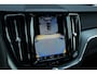 Volvo XC60 2.0 T6 Plug-in hybrid AWD Ultra Dark | Head-Up | Harman Kardon | 360° Camera | Trekhaak | Elek stoelen | Panoramadak