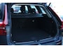 Volvo XC60 2.0 T6 Plug-in hybrid AWD Ultra Dark | Head-Up | Harman Kardon | 360° Camera | Trekhaak | Elek stoelen | Panoramadak