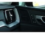 Volvo XC60 2.0 T6 Plug-in hybrid AWD Ultra Dark | Head-Up | Harman Kardon | 360° Camera | Trekhaak | Elek stoelen | Panoramadak