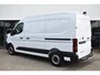 Renault Master T35 2.0 dCi 130pk L2H2 Advance | NIEUW | dubbele schuifdeur | Trekhaak | Allseason-banden | achteruitrijcamera | Navigatie