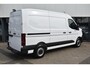 Renault Master T35 2.0 dCi 130pk L2H2 Advance | NIEUW | dubbele schuifdeur | Trekhaak | Allseason-banden | achteruitrijcamera | Navigatie