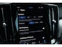 Volvo V60 2.0 T6 Plug-in hybrid AWD Plus Dark | Harman Kardon | Sportstoelen | 360° Camera | Trekhaak | Elek stoelen met geheugen | Adaptive Cruise | BLIS