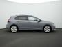 Volkswagen Golf 1.5 TSI 115 pk Life Edition | Panoramadak | Stuur-/stoelverwarming | Parkeersensoren voor/achter