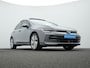 Volkswagen Golf 1.5 TSI 115 pk Life Edition | Panoramadak | Stuur-/stoelverwarming | Parkeersensoren voor/achter