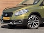 Suzuki S-Cross SX4 1.6 Exclusive Panodak / Afn. Trekhaak / Clima / Stoelverwarming