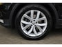 Volkswagen Tiguan 1.4 TSI Connected Series | Apple carplay/ Android auto | Navigatie full map | Climate control | Cruise control | DAB