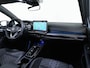 Volkswagen Golf R-Line 1.5 eTSI 150 PK DSG | LED | Panoramadak | Achteruitrijcamera | Navigatie Via Smartphone | Stoel & Stuurwielverwarming |