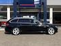 BMW 3-Serie Touring 320i High Executive / Automaat / 67.000 KM / Vol-Leder / 184 PK / Stoelverwarming / Cruise-Control / Climate-Control / Radio-Bluetooth / Navi / Bi-Xenon / Elektr.-Achterklep / Armsteun V+A / PDC V+A met Camera / 17'' LMV / ENZ.