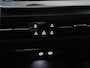 Volkswagen Golf R-Line 1.5 eTSI 150 pk Automaat | LED | Panoramadak | Achteruitrijcamera | Navigatie Via Smartphone | Stoel & Stuurwielverwarming |