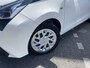 Toyota Aygo 1.0 VVT-i x-play Automaat | All-season Banden