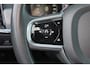 Volvo S90 T5 Momentum - Adaptive Cruise Control - Pilot Assist - BLIS dodehoekassistentie - Elektr. bedienbare best.stoel met geheugen - Lederen bekleding met zittingverlengers - Verwarmbare voorstoelen - Full LED verlichting met actieve bochtenverlichting - Apple® CarPlay - Android Auto - Automatisch dimmende binnen- & buitenspiegels - CD-speler - Parkeersensoren voor & achter - Parkeercamera achter - Verwarmbare voorruit - 18' LMV