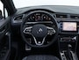 Volkswagen Tiguan 1.5 TSI R-Line | Panoramadak | Camera | Navigatie | Stoel- en Stuurverwarming | Travel Assist |