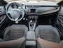 Alfa Romeo Giulietta 1.4 Turbo /Apple Carplay/Alcantara/Cruise Contr./Climate Contr./Sportonderst./Rijmodus/18''/(MET GARANTIE*)