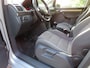 Volkswagen Touran 1.6-16V FSI Highline Ecc Cruisecontrol 6 Bak Lm Velgen Verlaagd Eyecatcher