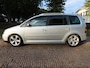Volkswagen Touran 1.6-16V FSI Highline Ecc Cruisecontrol 6 Bak Lm Velgen Verlaagd Eyecatcher