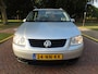 Volkswagen Touran 1.6-16V FSI Highline Ecc Cruisecontrol 6 Bak Lm Velgen Verlaagd Eyecatcher