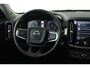 Volvo XC40 2.0 T4 Momentum (TREKHAAK, PANORAMADAK, DIGITALE COCKPIT, CAMERA, NAVIGATIE, ELEKTR STOELEN, PARKEERSENSOREN, NL-AUTO)