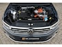 Volkswagen Passat Variant 1.4TSI GTE 218pk * Matrix LED * Leer/Alcantara * Memory * Zwenktrekhaak * Camera * Carplay * Top