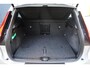 Volvo XC40 2.0 B4 Plus Dark | Trekhaak | Pilot assist | Elektrische stoelen | Harman/kardon audio | All season banden