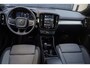 Volvo XC40 2.0 B4 Plus Dark | Trekhaak | Pilot assist | Elektrische stoelen | Harman/kardon audio | All season banden