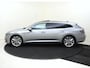 Volkswagen Arteon Shooting Brake 1.4 TSI eHybrid R-Line Business+ | Panoramadak | Trekhaak | 360 camera | 3-zone airco | Parkeerassistent | Stoel- en stuurwielverwarming | Keyless |