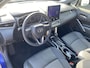 Toyota Corolla Cross 2.0 High Power Hybrid First Edition CVT automaat Nieuw geleverd en onderhouden ! Auto vol luxe! incl: Apple CarPlay/Android Auto, Trekhaak 13-polig, achteruitrij camera, parkeersensoren, dodehoek detectie, navigatie, Apple CarPlay/Android Auto, stoelverwarming