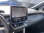 Toyota Corolla Cross 2.0 High Power Hybrid First Edition CVT automaat Nieuw geleverd en onderhouden ! Auto vol luxe! incl: Apple CarPlay/Android Auto, Trekhaak 13-polig, achteruitrij camera, parkeersensoren, dodehoek detectie, navigatie, Apple CarPlay/Android Auto, stoelverwarming