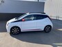 Toyota Aygo 1.0 VVT-i x-joy cabrio Sportieve auto met rode accenten en een Cabriodak! Airconditioning, achteruitrij camera, Apple Carplay/Android Auto, start/stop systeem