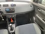 Suzuki Swift 1.3 Comfort,5 Deurs,5Zits,Airco,Elektrischpakket,Stuurbekrachting,Centraledeurvergrendeling op Afstand,Radio met Ipod en Usb Aansluiting,Apk t/m 20/02/2026