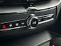 Volvo XC60 T6 Plug-in hybrid AWD Ultra Dark | Panoramadak | 360º camera | Head-up Display | Stoel- en Stuurverwarming | Harman Kardon | Trekhaak