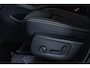 Volvo XC40 B4 Plus Black Edition | 360° Parkeercamera | Panorama dak | Semi-Electrische Wegklapbare Trekhaak | Harman Kardon Premium Audio | Stoelverwarming | Parkeersensoren voor + achter | Google Infotainment | Stuurwielverwarming