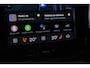 Volvo XC40 B4 Plus Black Edition | 360° Parkeercamera | Panorama dak | Semi-Electrische Wegklapbare Trekhaak | Harman Kardon Premium Audio | Stoelverwarming | Parkeersensoren voor + achter | Google Infotainment | Stuurwielverwarming