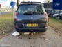 Renault Grand Scenic 1.6-16V Tech Line | Dealer Onderhouden | Trekhaak | Parkeersensoren | NAV | Cruise Control