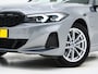 BMW 3-Serie Touring 320e LCI Shadow Line | Nieuw Model | Keyless | Camera | Dodehoekdetectie | Widescreen | Carplay | Cruise | DAB | LED