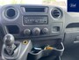 Renault Master T33 2.3 dCi L2H2 Générique | Airco | 2500 kg Trekgewicht | NAV | Trekhaak