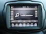 Jeep Renegade 1.5T e-Hybrid Upland 130pk Automaat | Navigatie | Climate Control | Airco | Achteruitrijcamera | Parkeersensoren Voor + Achter | Adaptieve Cruise Control | Dodehoek Detectie | Lichtmetalen Velgen 17" | Hill Hold Functie | Lederen Stuurwiel | Apple Carplay/Android Auto |
