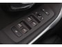 Volvo V40 T2 Kinetic - Climate Control - Cruise Control - High Performance Audio - Aluminium interieurafwerking - LED dagrijverlichting - Multifunctioneel stuurwiel - Parkeersensoren achter - Dealer onderehouden - In hoogte verstelbare bestuurdersstoel - Black Sapphire metallic - 16' LMV - City Safety