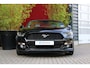 Ford Mustang Convertible 2.3 EcoBoost | Dealer onderhouden | Stoelventilatie/verwarming | Camera | Keyless | Lage km-stand!