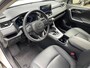 Toyota RAV4 2.5 Hybrid 218pk Automaat TeamNL | 1e Eigenaar | Leer | Trekhaak | Adaptieve Cruise | Stoel/Stuur Verwarming | Carplay | Parkeercamera |