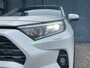 Toyota RAV4 2.5 Hybrid 218pk Automaat TeamNL | 1e Eigenaar | Leer | Trekhaak | Adaptieve Cruise | Stoel/Stuur Verwarming | Carplay | Parkeercamera |