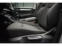 Skoda Karoq 1.0 TSI Ambition Sport [ Panoramadak El Trekhaak Camera Sportinterieur Stoelverwarming Carplay ]