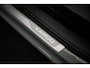 Skoda Karoq 1.0 TSI Ambition Sport [ Panoramadak El Trekhaak Camera Sportinterieur Stoelverwarming Carplay ]