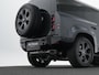 Land Rover Defender 110 P300e 110 X-Dynamic SE | 22" LMV | Cold Climate Pack | Black Exterior Pack | Panoramisch Schuifdak | Elektrische Trekhaak |