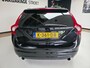 Volvo V60 2.0 T3 Kin. | cruise | led | verw.stoelen + bank | connect | brt
