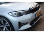 BMW 3-Serie 330i Executive Edition Aut. | Schuif-Kanteldak | Sportline | Trekhaak | Apple Car Play | Full Led | M-Stuurwiel | NAP