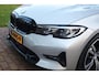 BMW 3-Serie 330i Executive Edition Aut. | Schuif-Kanteldak | Sportline | Trekhaak | Apple Car Play | Full Led | M-Stuurwiel | NAP